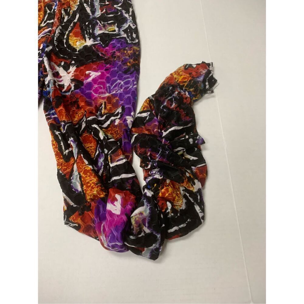 Graffiti Patterned Leggings - Picture 2 of 5